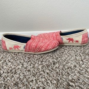 TOMS Wildlife Conservation Society Coral Elephants